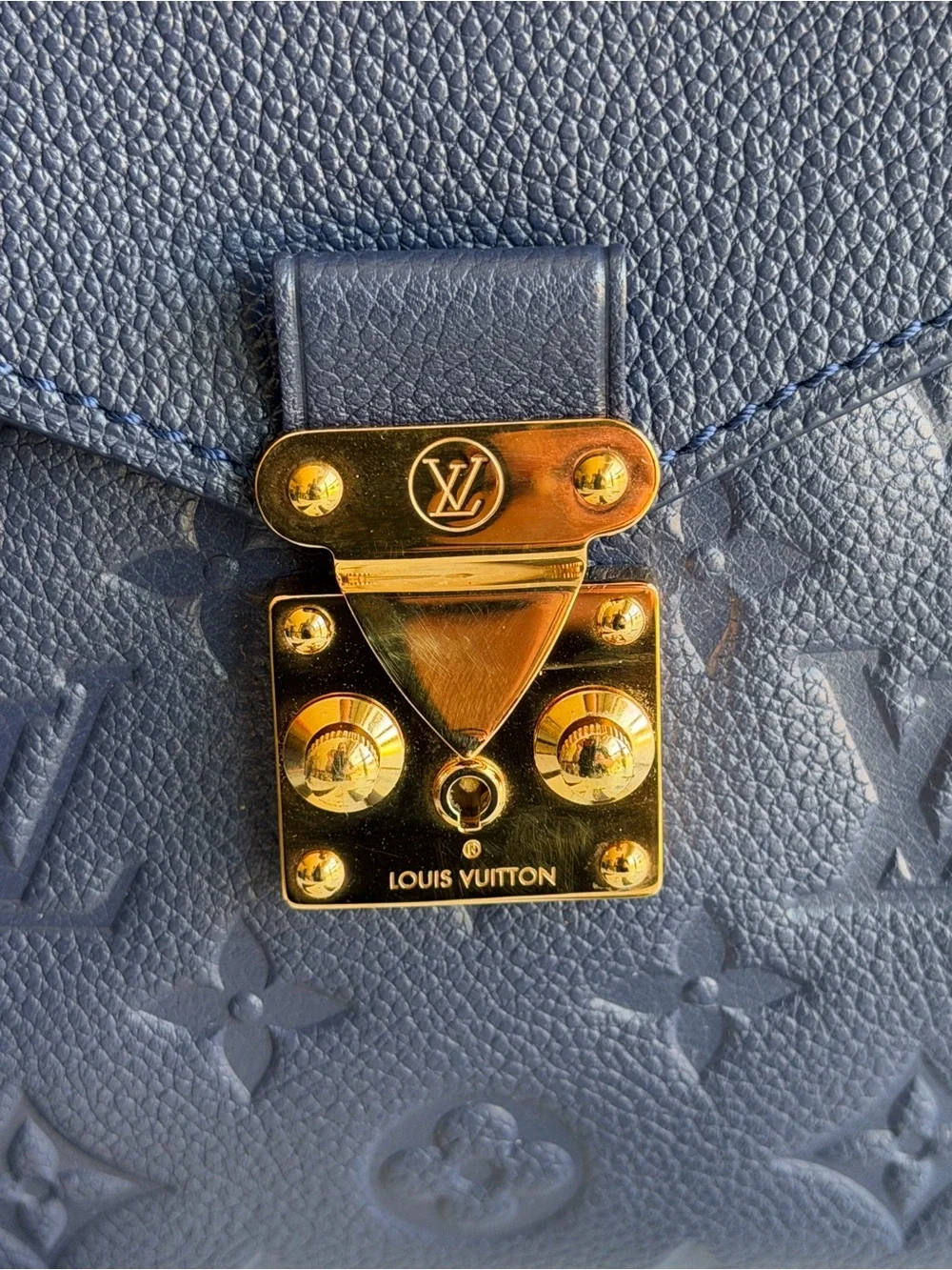 Authentic Louis Vuitton Hobo Métis Celeste Blue Empreinte Leather 2 Way Handbag